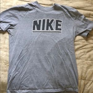 Males Nike tshirt